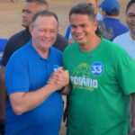 Imagem do dia: Em Rosário, Carlos Brandão deixa claro que seu candidato é Calvet Filho